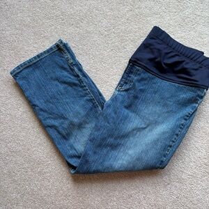 Maternity denim capris